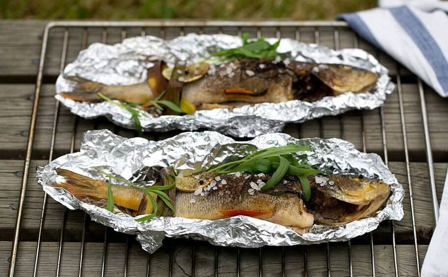 Foil roasted fish