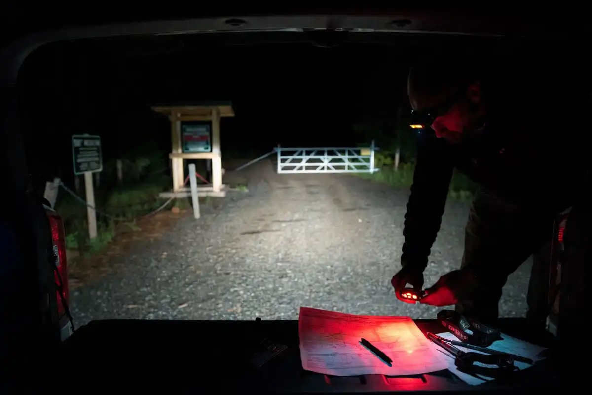 parking near entrance to check map and rules at night